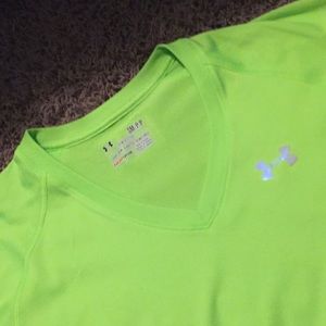 Under Armour dry fit t💛💚